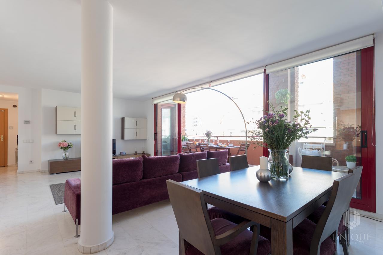 Unique Rentals - Stylish Seafront Duplex Barcelona Exterior photo